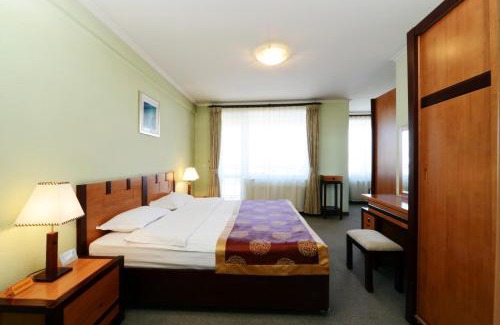 Downtown Ulaanbaatar Hotel | Discover Narantuul Hotel: Eco-Friendly Stay with Hot Tub