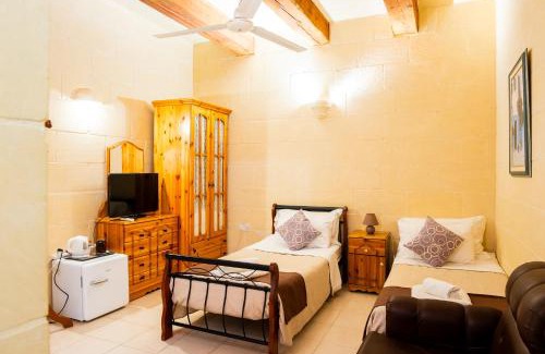 Nadur Bed & Breakfast | Elegant Oceanfront Stay at Narcisa Farmhouse B&B