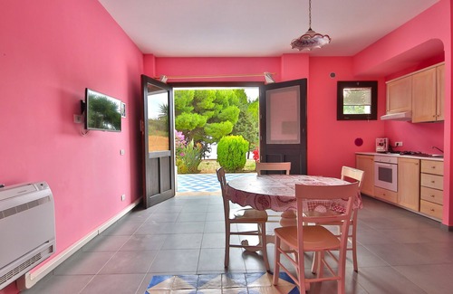 Sciacca Apartment | Cozy NARCISO by KlabHouse: Oceanfront Retreat Near Beach