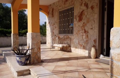 Nardo House | Discover NardoHouse: Garden Villa with Oceanfront Views