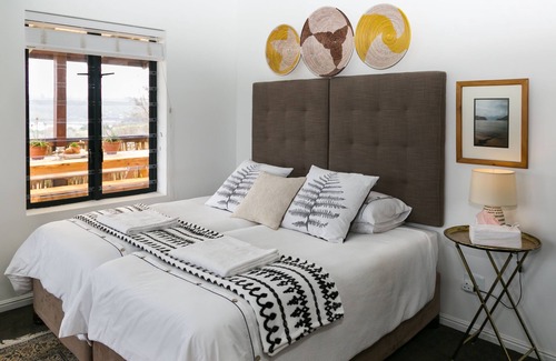 Knysna House | Discover Narnia Guest House: Ocean Views & Pool Access