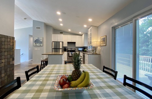 Bonnet Shores House | Ideal Oceanfront Retreat in Narragansett, R.I. - 5 Bedrooms