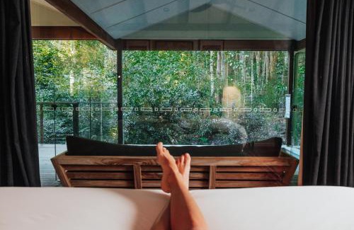 North Maleny Cabin | Indulge in Narrows Escape Rainforest Retreat's Blissful Stay