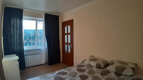 Narva Apartment | Pet-Friendly Retreat at Narva Kesk with Family Amenities