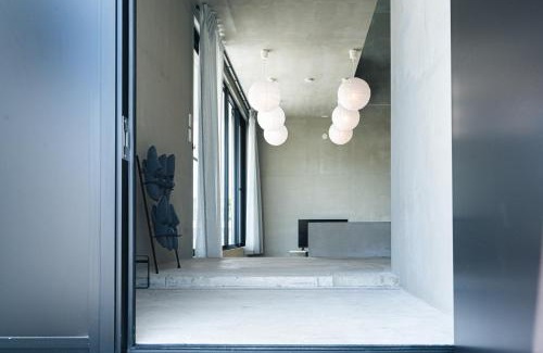 Nashiro Apartment | Top-Rated Nashiro White Cube with Oceanfront Views