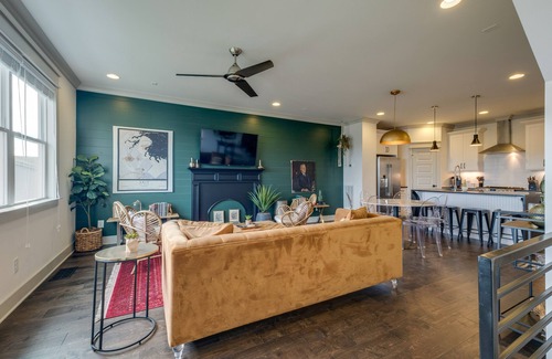 Talbot's Corner House | Premier Nashville Mega House with Pool & Hot Tub Near Broadway