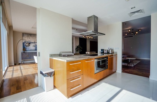 DIFC Apartment | Elegant Nasma Luxury Stays at Limestone House with Spa & Pool