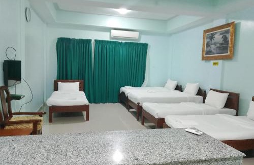 Santa Ana Hotel | Relax at Nassim Hotel and Beach Resort with Ocean Views