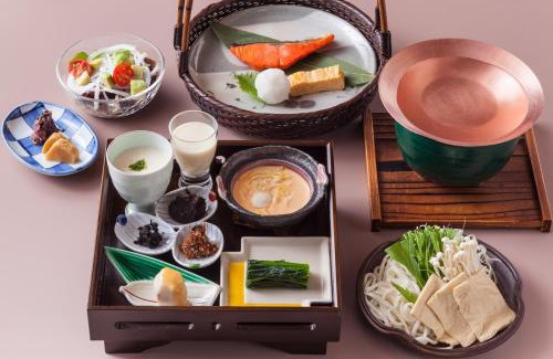 Shinkashio Onsen Hotel | Indulge at Nasu Onsen Sanraku - 5-Star Hot Tub Retreat