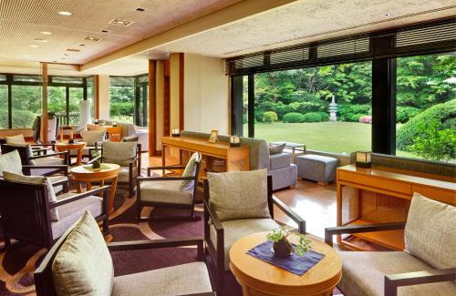 Shinkashio Onsen Hotel | Indulge at Nasu Onsen Sanraku - 5-Star Hot Tub Retreat