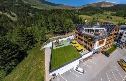 Fiss Hotel | Unique Hotel Experience with Ocean View & Spa Amenities