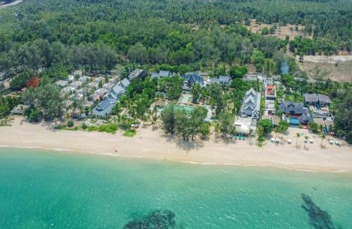 Ban Na Faek Resort | Discover Natai Beach Resort: Beachfront Bliss Awaits