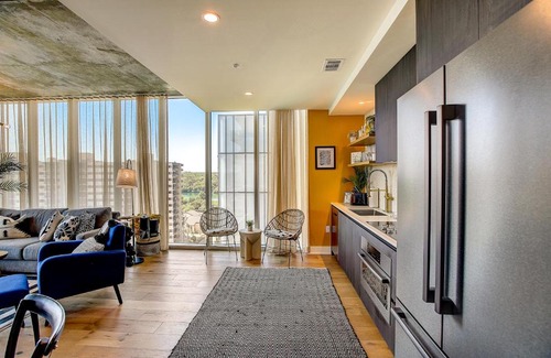 Rainey Street Historic District House | Experience Natiivo Austin II: Family-Friendly Retreat