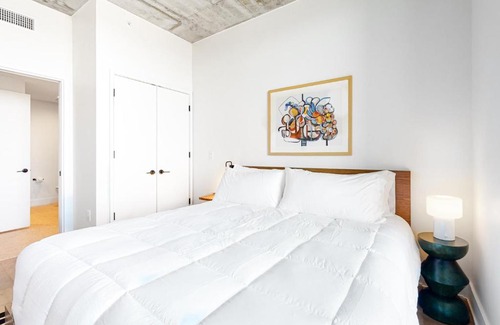 Rainey Street Historic District House | Discover Natiivo Austin VII: Family-Friendly & Poolside Retreat