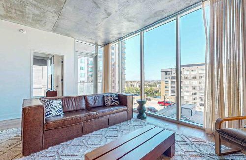 Rainey Street Historic District Apartment | Natiivo Boutique Boot Inn