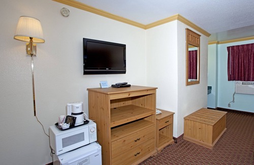 Placerville Hotel | Budget-Friendly Escape at National 9 Inn Placerville