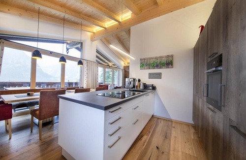 Schonbach Ski Chalet | Cozy Chalet with Sauna and Spa in Neukirchen am Großvenediger
