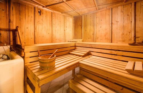 Oberkrimml Hotel | Experience Comfort at Nationalparkhotel Klockerhaus