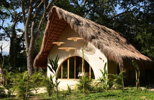 Sopetran Hotel | Discover Nativa Refugio Escondido: 5-Star Escape with Pool