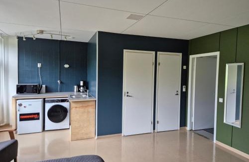 Mikkeli Apartment | NATO bunker with nice bed and appliancies
