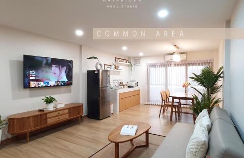 Old City House | Top-Rated NatRatcha Home Studio with Kitchen & Child-Friendly Amenities