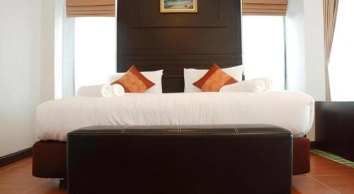 Phela Resort | Relax at Nattha Waree Hot Spring Resort and Spa