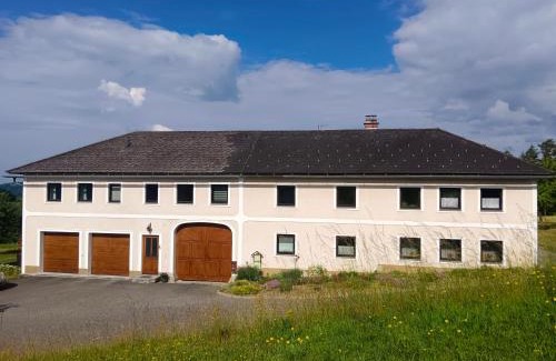 Gutau Apartment | Exceptional Ferienwohnungen Aumayr with Oceanfront Views