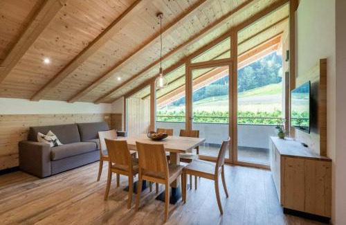 Gudon Apartment | Top-Rated Natur Suite Edelweisshof: Family-Friendly Retreat