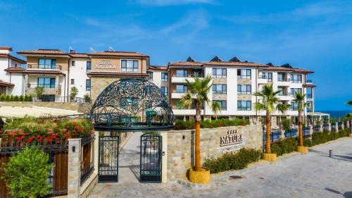 Sarafovo Hotel | Unwind at Natura All Seasons Boutique Hotel - 4-Star Escape