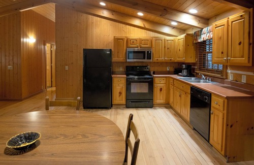 Slade Cabin | Discover Natural Bridge State Resort Park: Family-Friendly Retreat