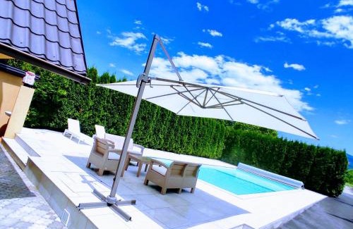 Mali Radic House | Relaxing Oceanfront Stay at Natural Cottage Una - 4 Stars