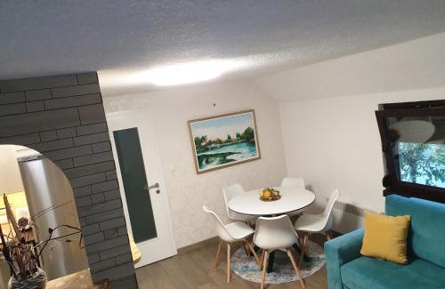 Mali Radic House | Relaxing Oceanfront Stay at Natural Cottage Una - 4 Stars