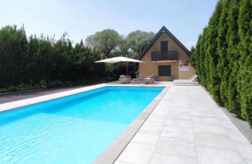 Mali Radic House | Relaxing Oceanfront Stay at Natural Cottage Una - 4 Stars