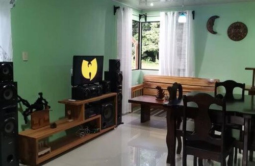 Palma Apartment | Serene Natural Harmony Cabin with Family and Pet Amenities