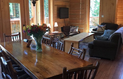 Mount Robson Cabin | Experience Natural Log Lodge in Mt. Robson Park, Alberta