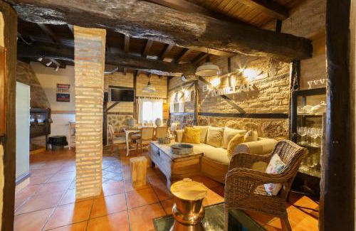Pasaron de la Vera House | Exceptional Stay at Natural&Mente El Tomillar: 4-Star Retreat