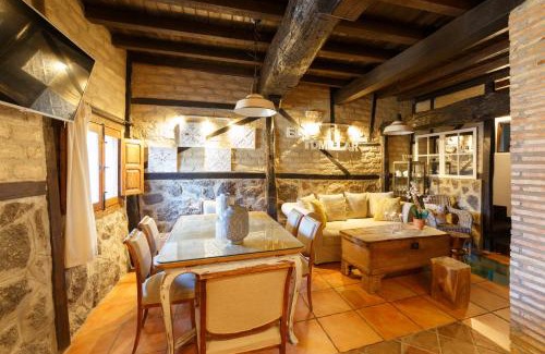 Pasaron de la Vera House | Exceptional Stay at Natural&Mente El Tomillar: 4-Star Retreat