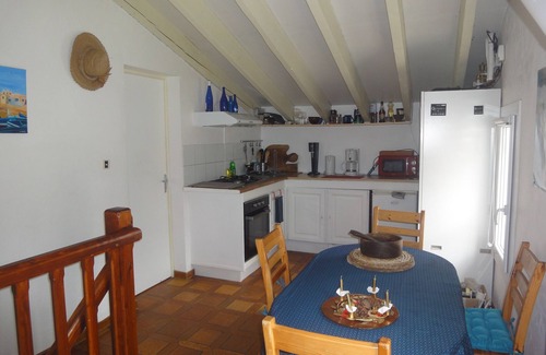 Laroque-des-Alberes Apartment | Relaxing Getaways Near the Sea with Pool and Spa