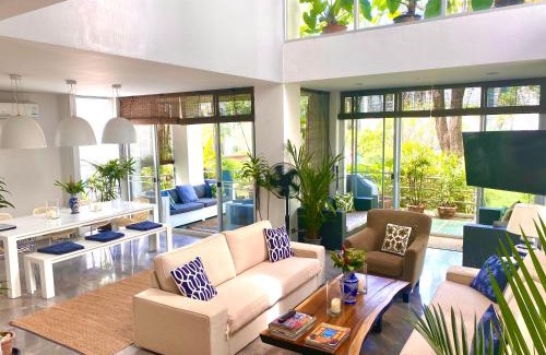 Chakphong House | Beachfront Samet House with Pool and Ocean View