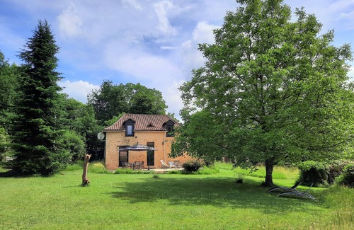 Cendrieux House | Serene Escape: Nature and Peace in Périgord's Heart