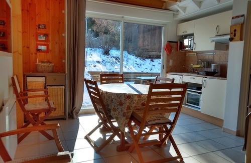 Ancelle Ski Chalet | Experience Nature and Sunshine with Lake Views & Spa Amenities