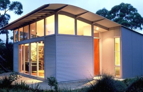 Deep Creek Cottage | Stylish Architecturally Designed Retreat for Family Getaways