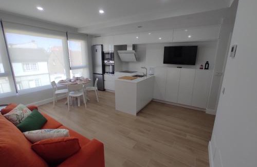 Isla de Arosa Apartment | Relax and Unwind at Nature Beach in Illa de Arousa