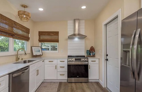 Marthas Vineyard Cottage | Nature, Comfort, and Calm – All at the Bayou’s Edge