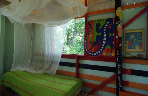 Saint-Francois House | Eco-Friendly Escape at La Kaz à Mo with Ocean Views