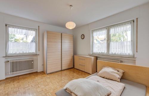 Fuldabruck Apartment | Nature Escape in Fuldabruck, cleaning included