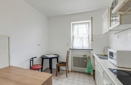 Fuldabruck Apartment | Nature Escape in Fuldabruck, cleaning included