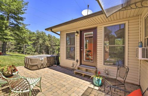 Wytheville House | Nature Escape in Wytheville with Hot Tub & Spa Amenities