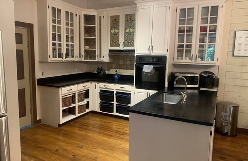 Tallassee House | Nature-Inspired Family Retreat with Spa and Hot Tub Amenities