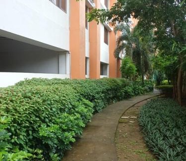 San Dionisio Apartment | Nature Green Room Paseo Verde at Calle Real